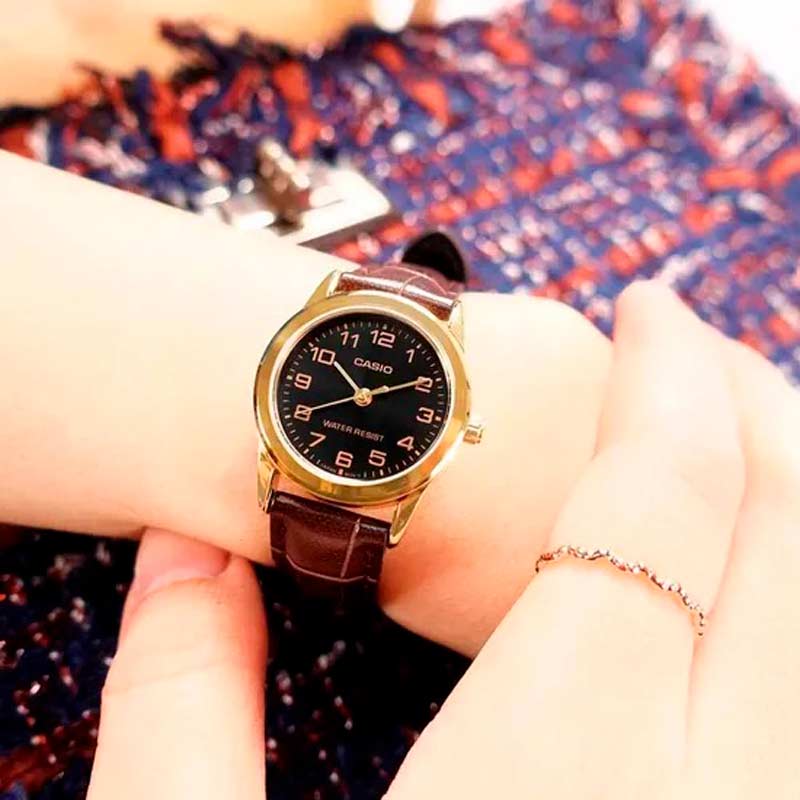 Casio LTP-V001GL-1B Casio LTP-V001GL-1B