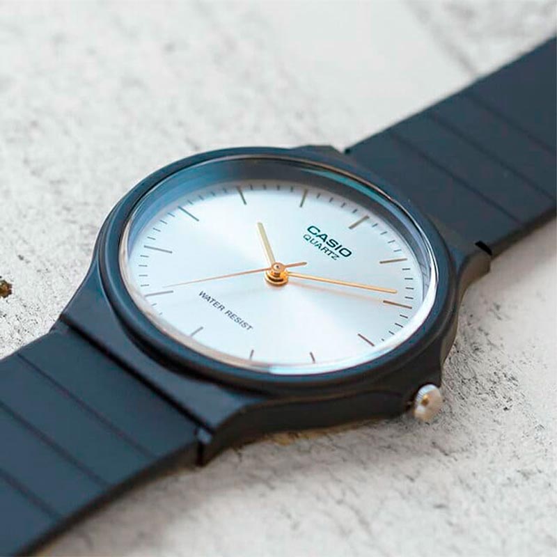 Casio MQ-24-7E2 Casio MQ-24-7E2