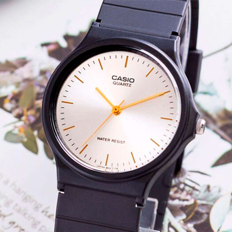 Casio MQ-24-7E2 Casio MQ-24-7E2